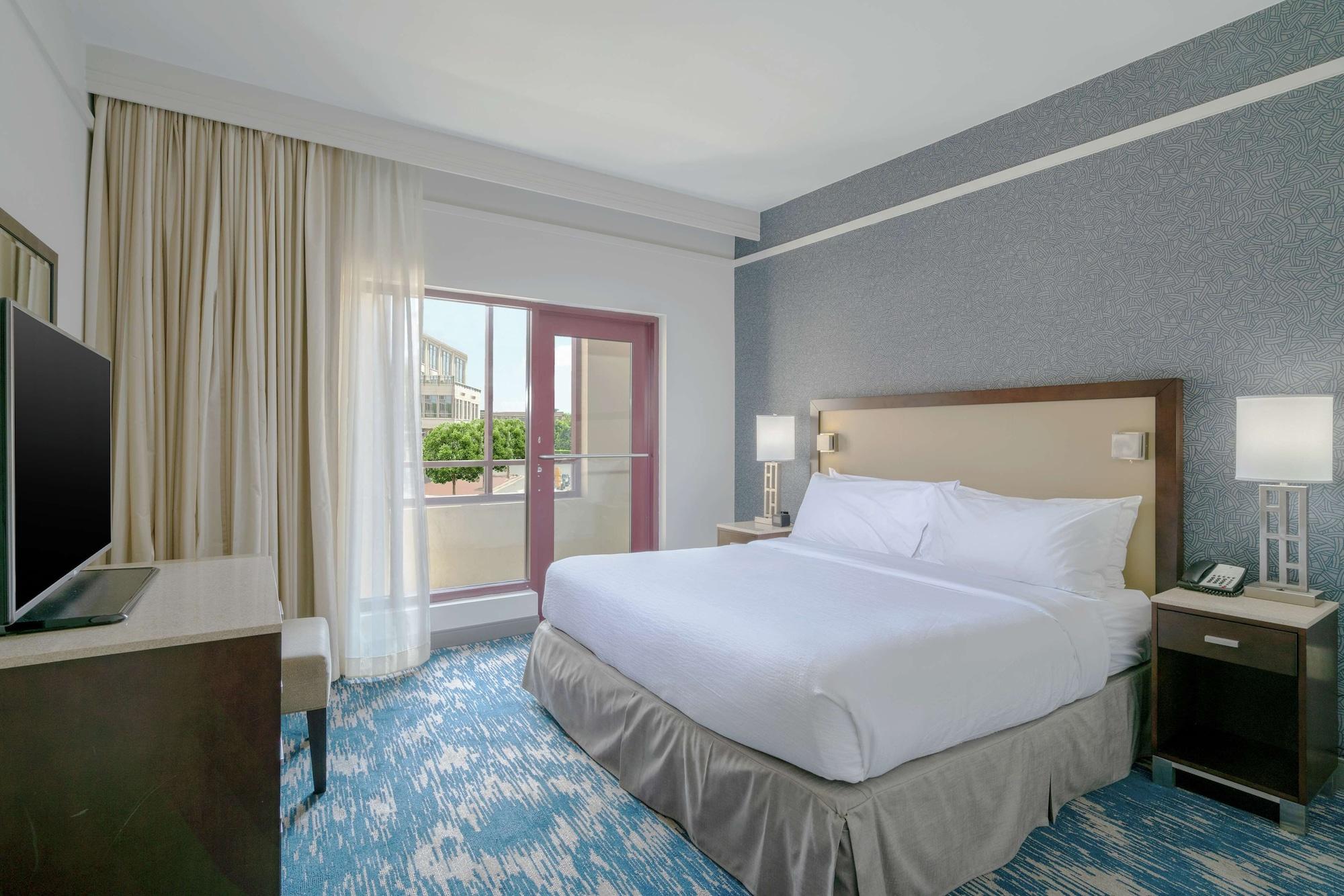 Embassy Suites By Hilton Alexandria Old Town Exteriör bild